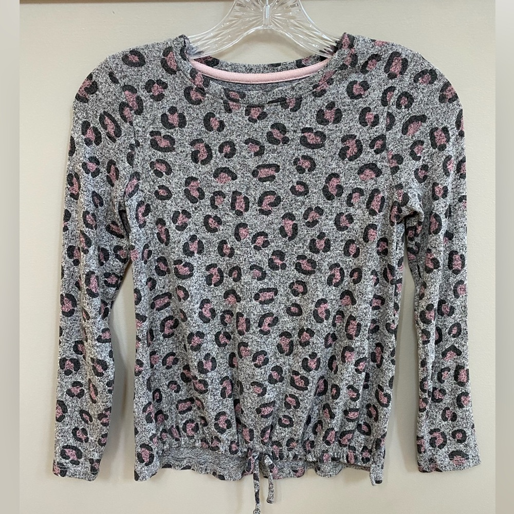🔴 3/$10 - Kid’s Cat & Jack leopard Print Tee